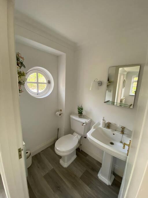 Country Cottage With Private Garden Close To Beach St Mary Buitenkant foto